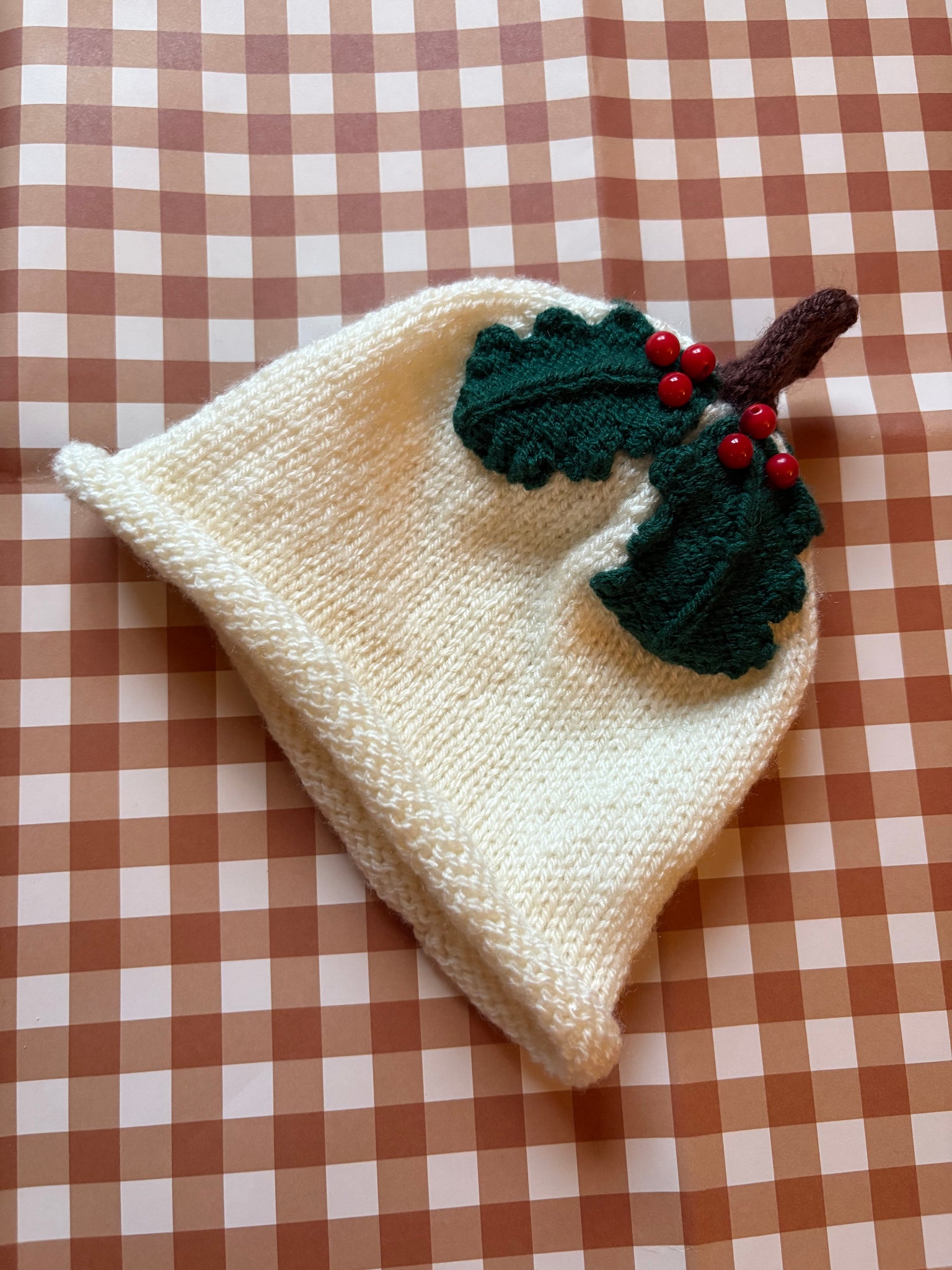 Hand knitted berry hat