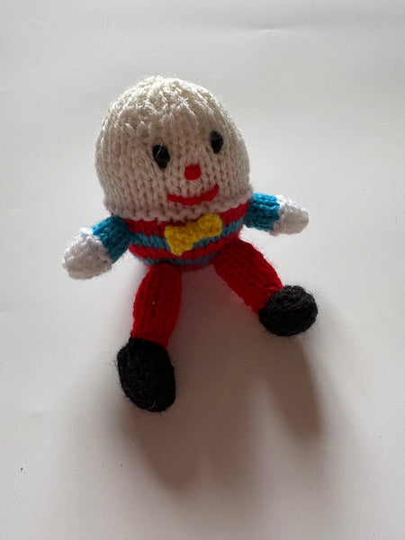 Small Knitted Humpty Dumpty
