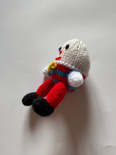 Small Knitted Humpty Dumpty