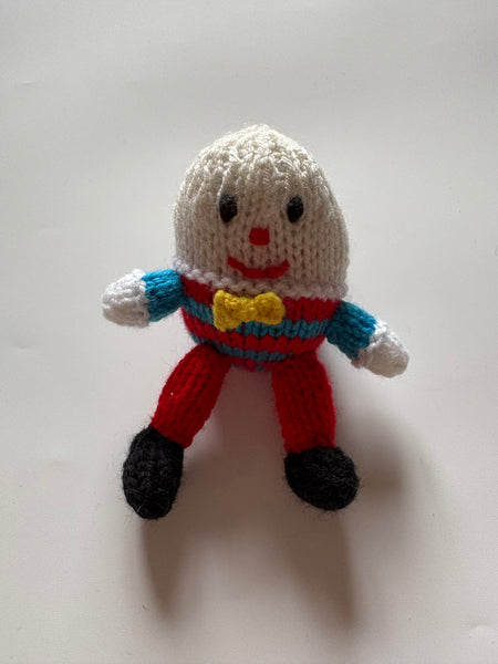 Small Knitted Humpty Dumpty