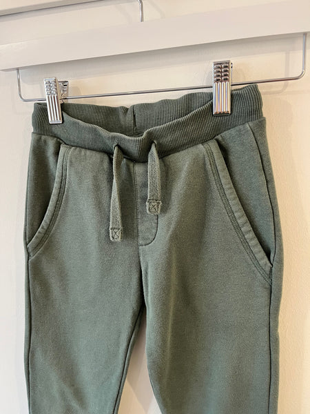 M&S green joggers (5-6Y)