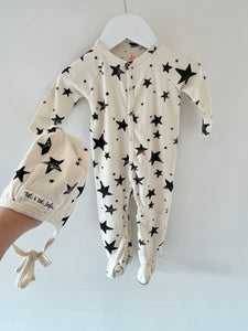 Noe & Zoe Organic cotton sleepsuit & hat set (3-6m)