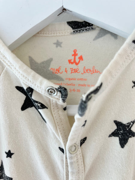 Noe & Zoe Organic cotton sleepsuit & hat set (3-6m)