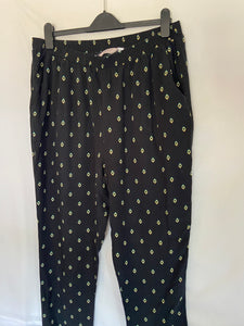 Dorothy Perkins Maternity lightweight trousers (size 14)