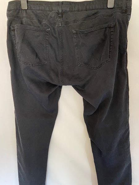 Topshop Maternity Leigh jeans in black (W34/L34)